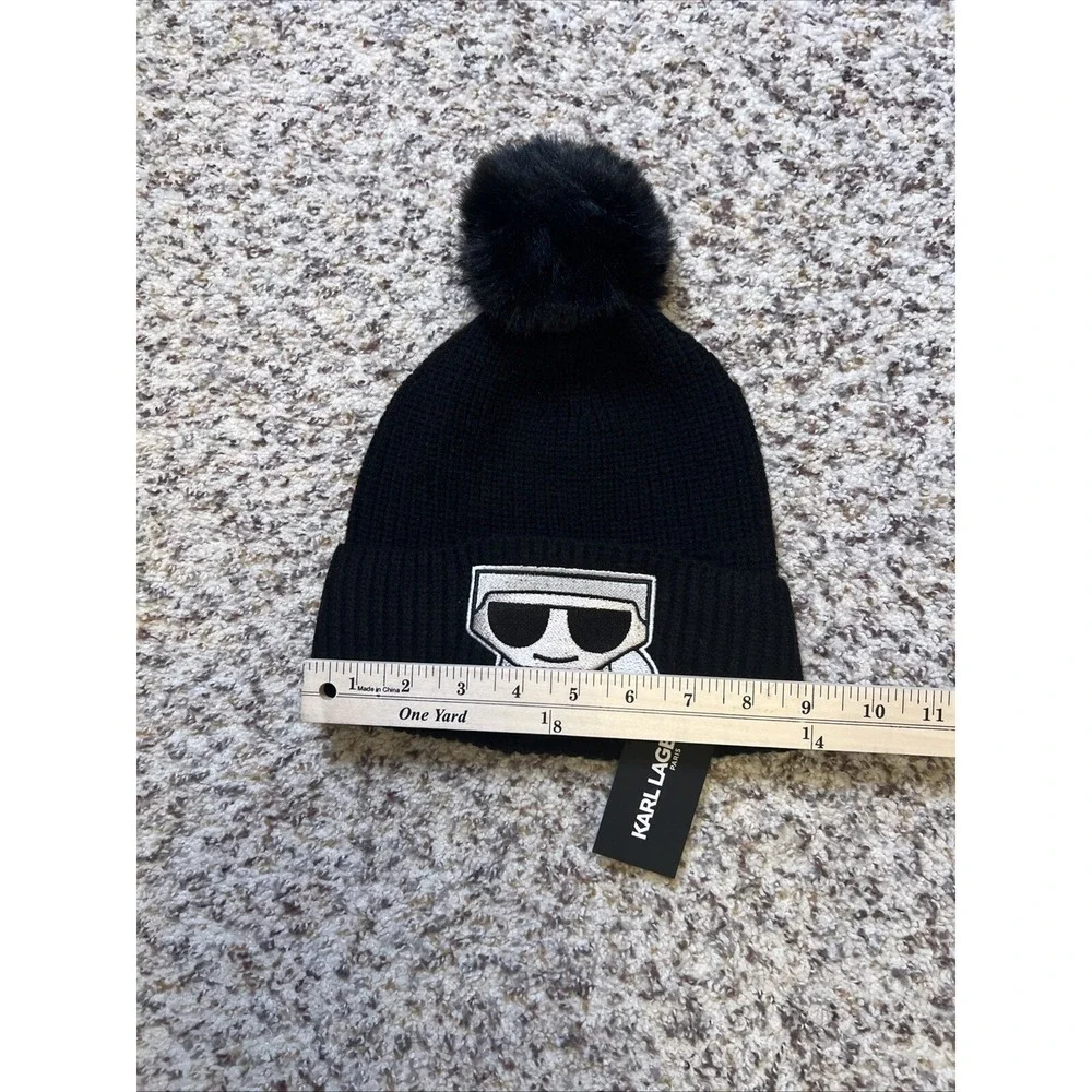 KARL LAGERFELD PARIS New Women's Faux-Fur Pom Rhinestone Karl Beanie‎ BLACK